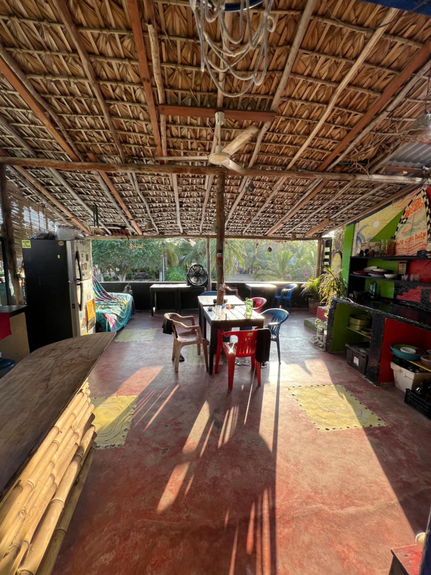 Pipeline Hostel بويرتو إسكونديدو المظهر الخارجي الصورة